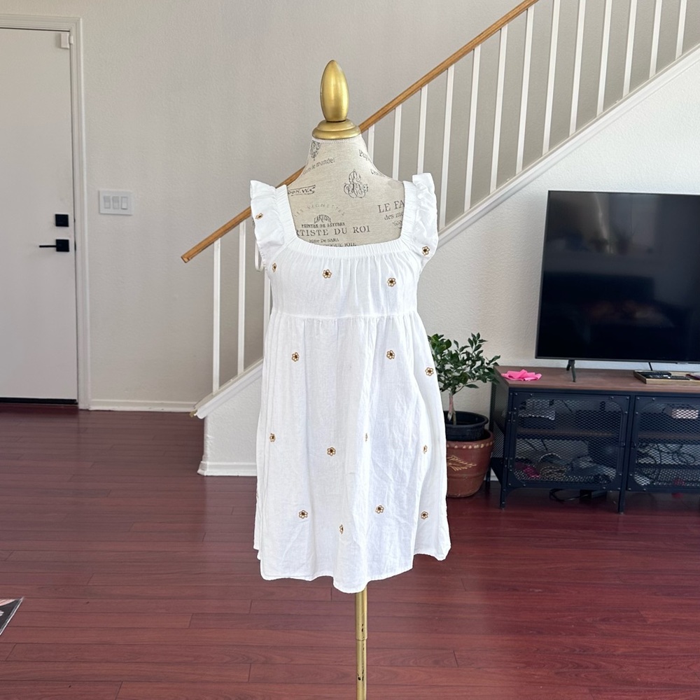 🎉SALE🎉 Embroidered dress